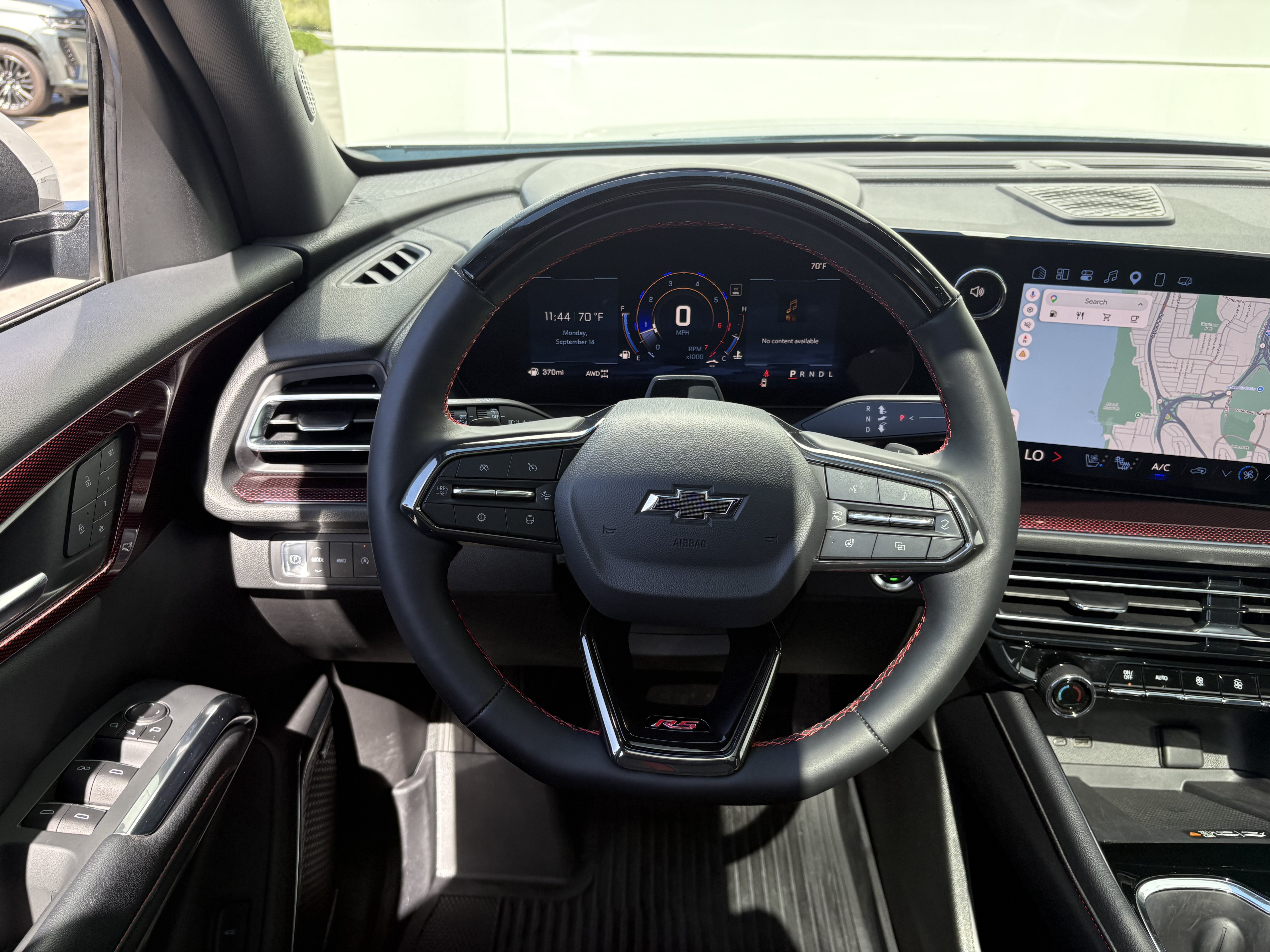 Used 2025 Chevrolet Traverse RS AWD/4WD image 18