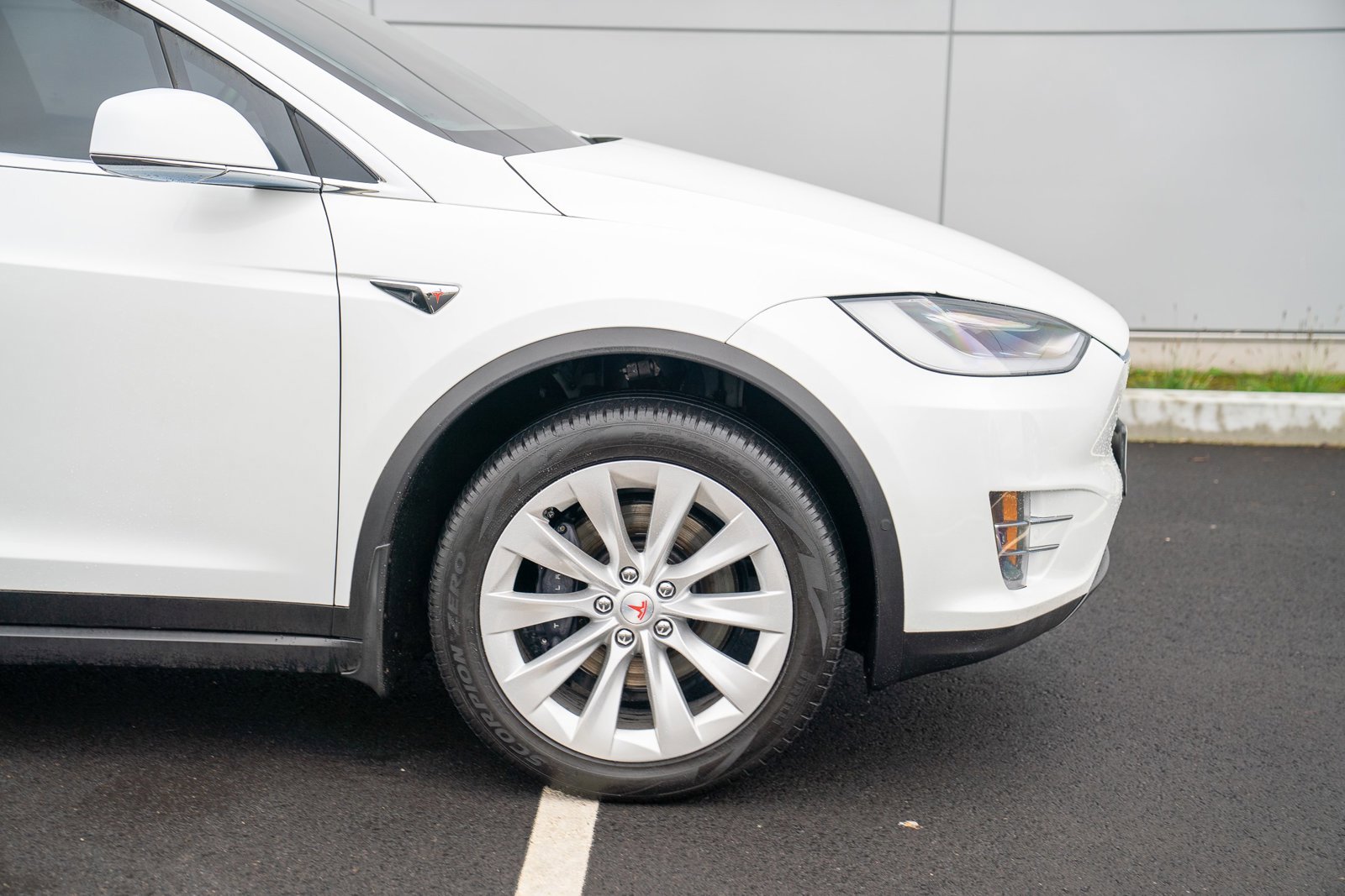 Used 2017 Tesla Model X 75D image 9