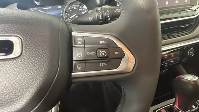 Used 2024 Jeep Compass Limited AWD/4WD image 16