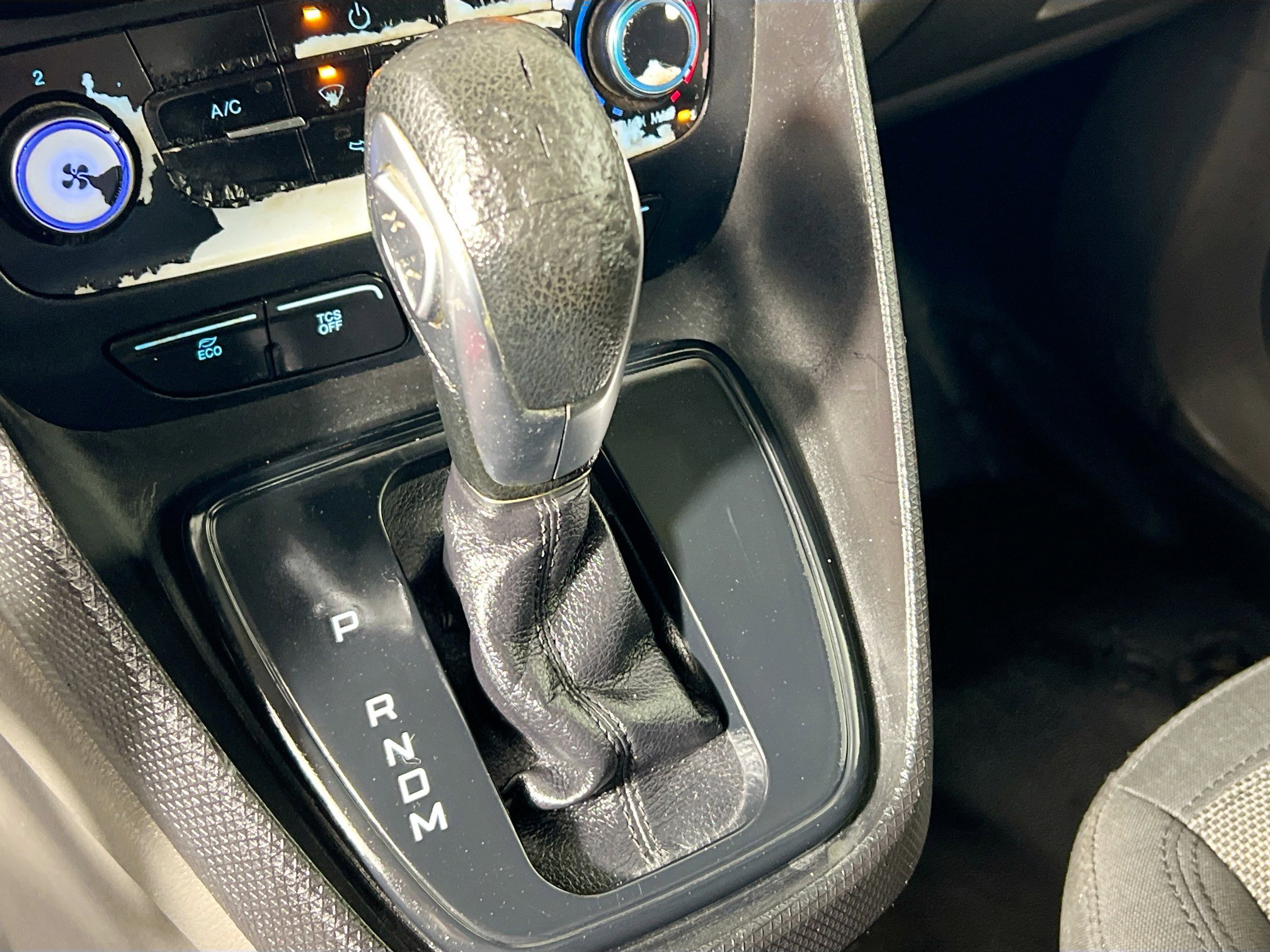 Used 2019 Ford Transit Connect XL image 24