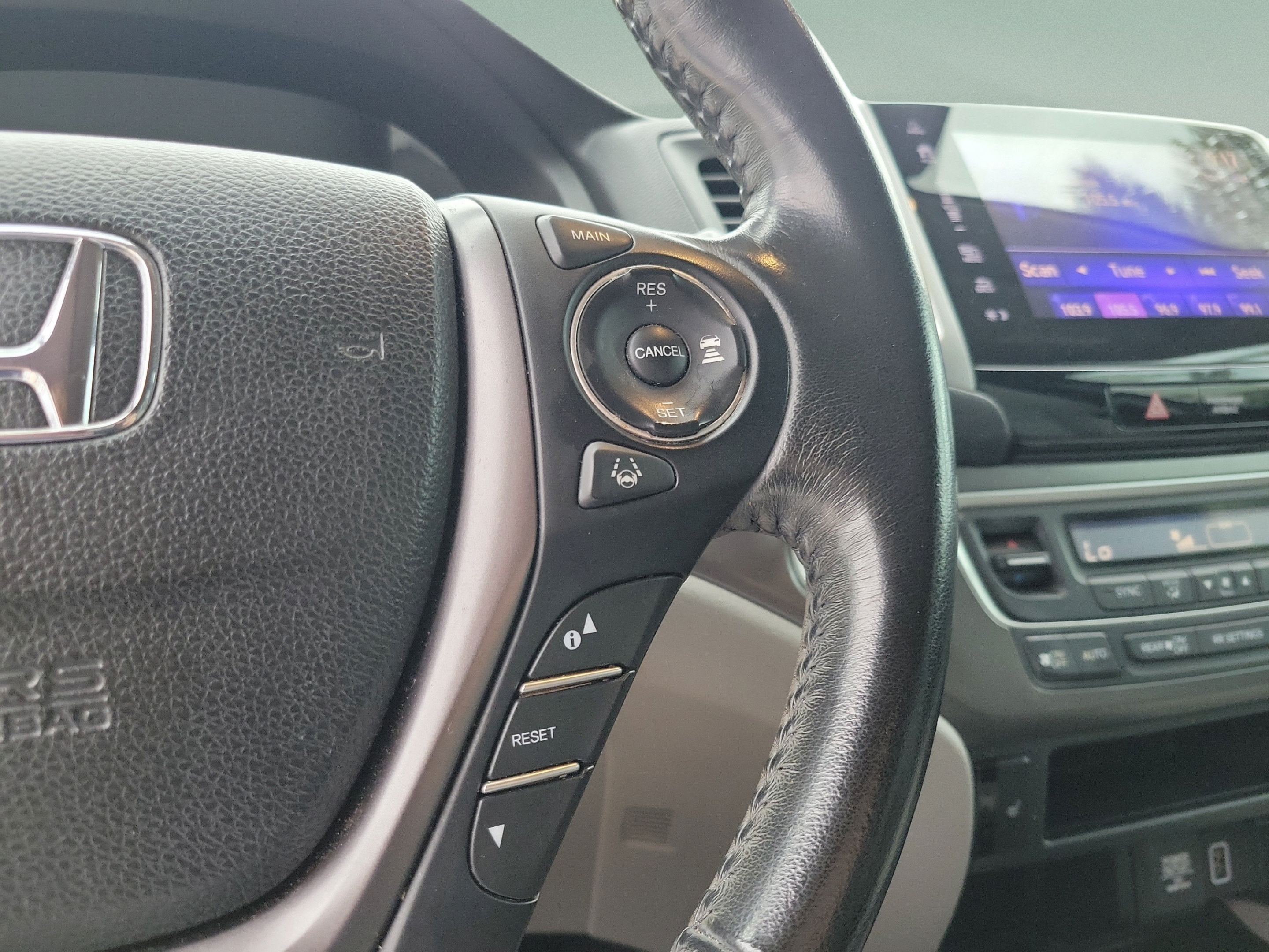 Used 2020 Honda Ridgeline RTL image 14