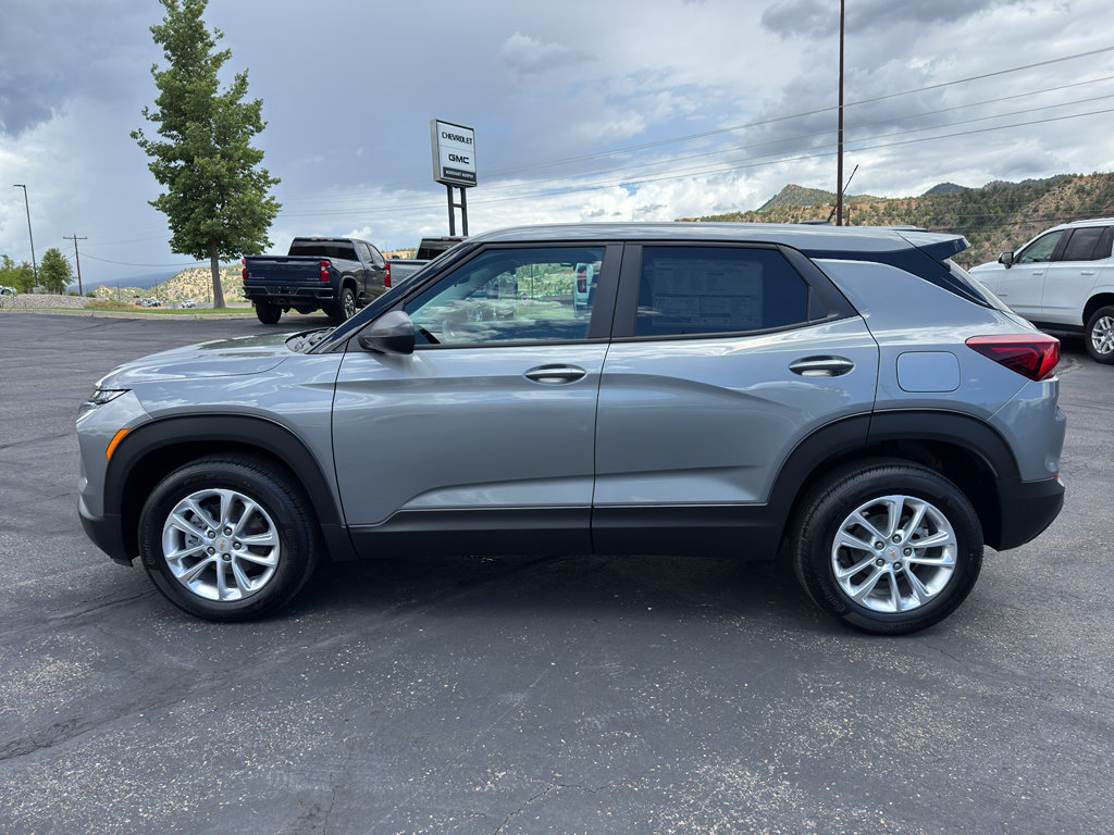 New 2026 Chevrolet TrailBlazer LS w/ LS Convenience Package AWD/4WD image 4