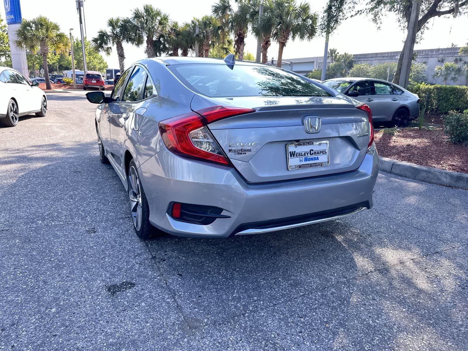 Used 2020 Honda Civic Touring image 4