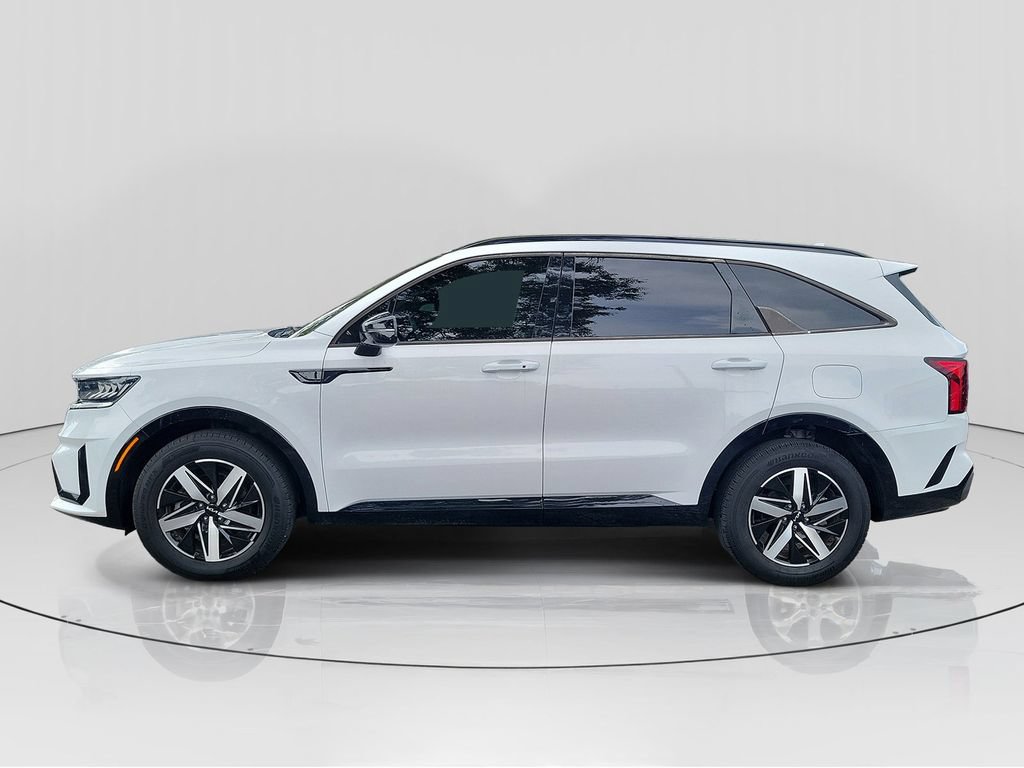 Used 2023 Kia Sorento S w/ Panoramic Sunroof Package FWD image 4