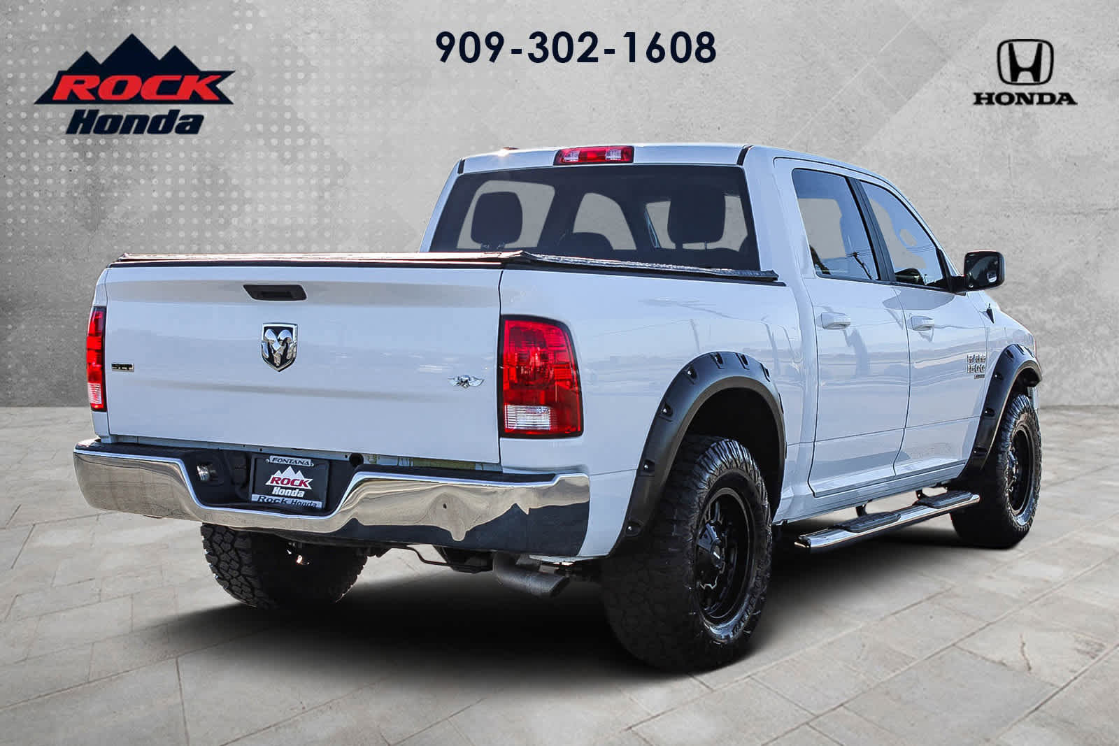 Used 2021 RAM 1500 Classic SLT image 4