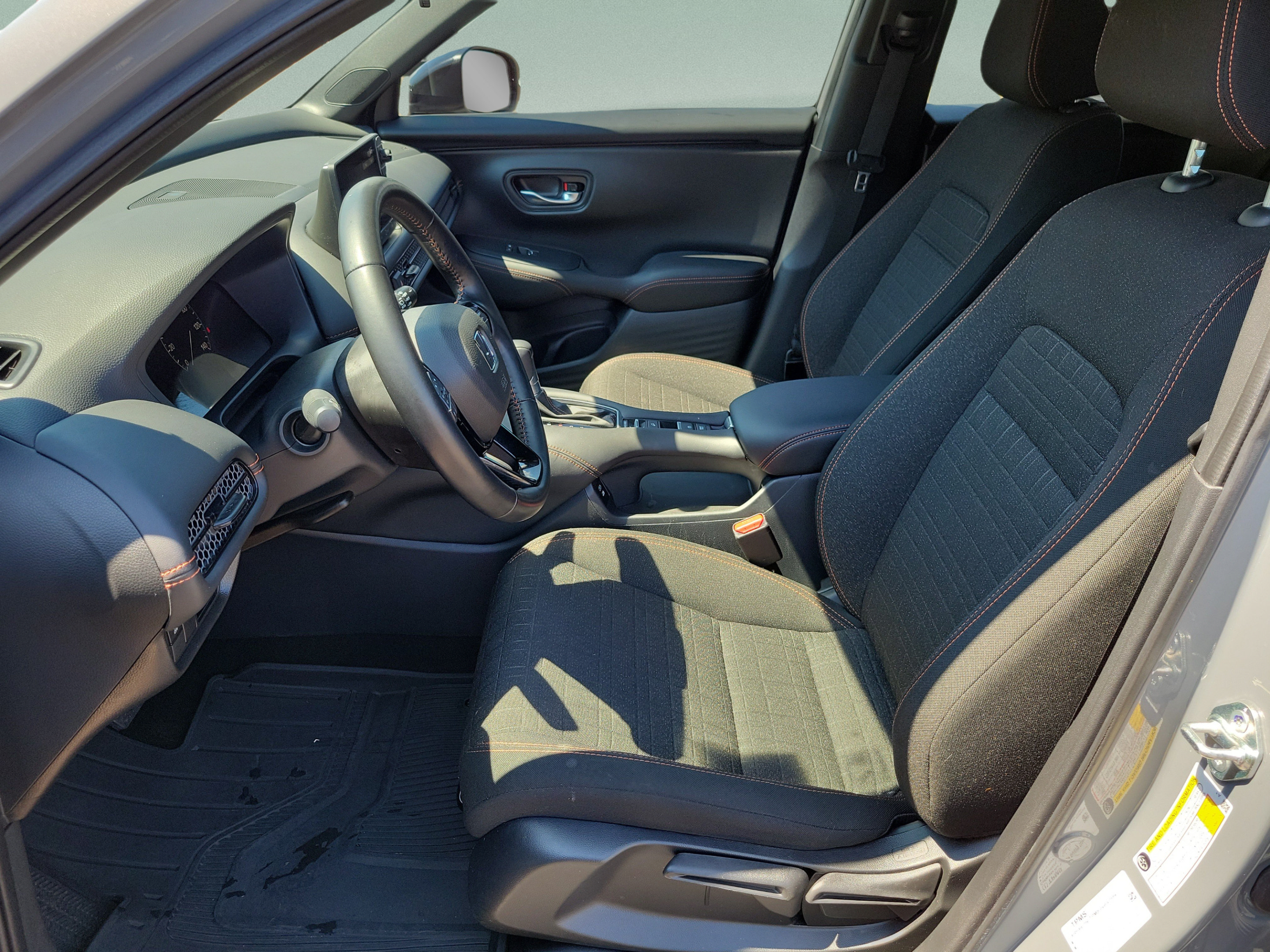 Certified 2025 Honda HR-V Sport image 24