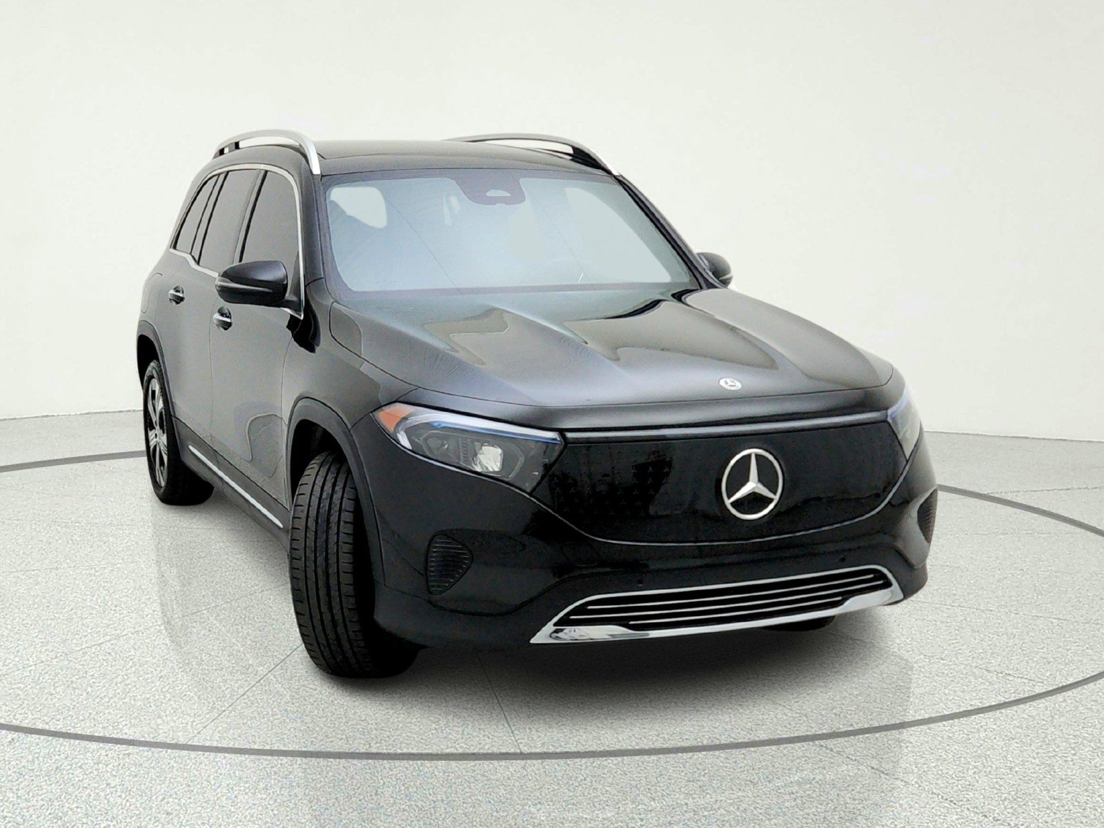 Certified 2024 Mercedes-Benz EQB 250+ image 4