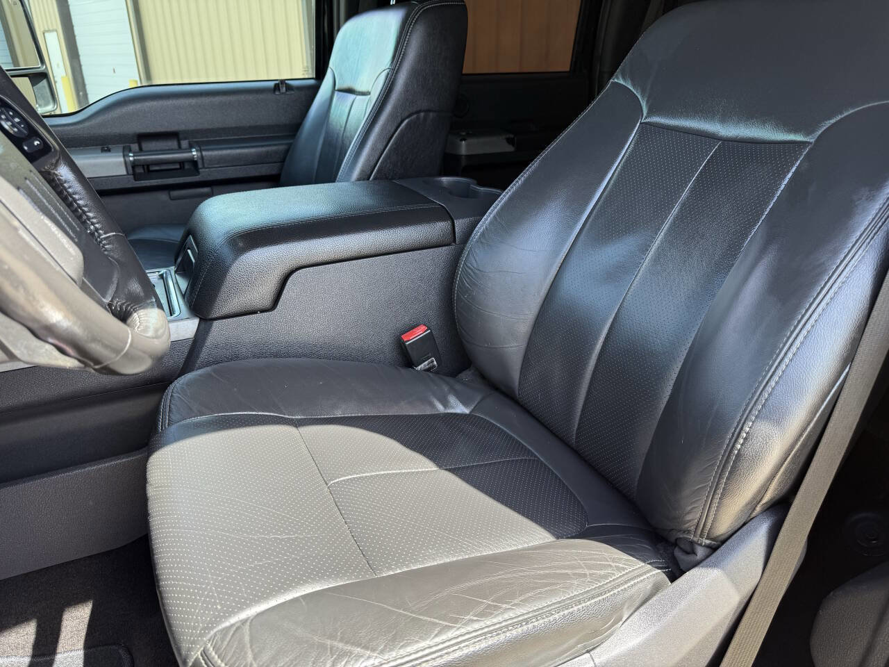 Used 2014 Ford F250 Lariat w/ Chrome Package image 13