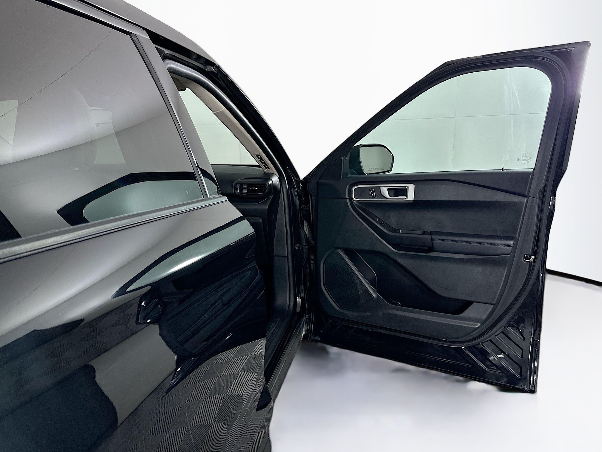 Used 2022 Ford Explorer 4WD image 33