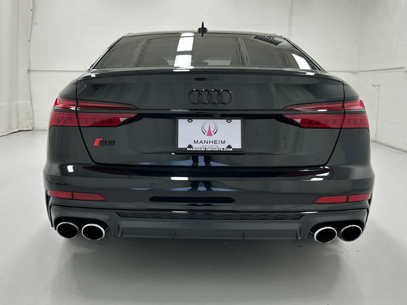 Used 2023 Audi S6 Premium Plus w/ Premium Plus Package AWD/4WD image 7