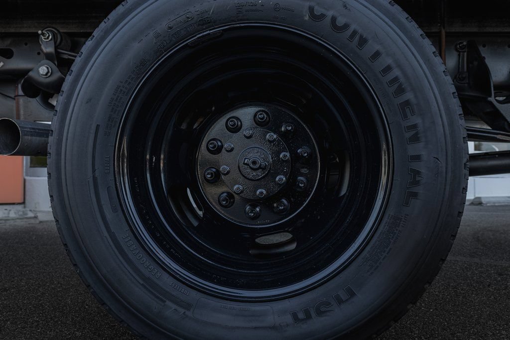 Used 2019 RAM 5500 Tradesman RWD image 9