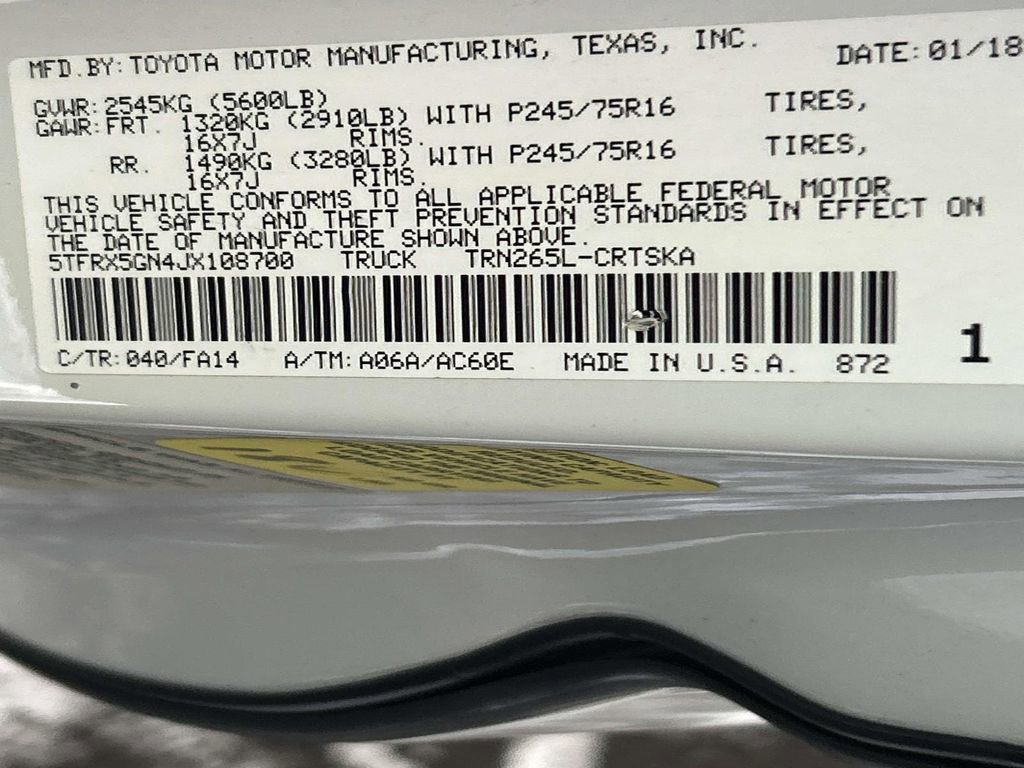 Used 2018 Toyota Tacoma SR image 32