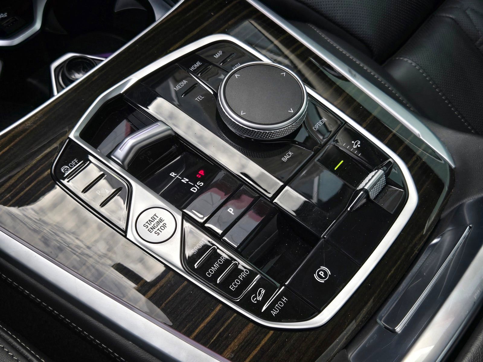 Used 2025 BMW X7 xDrive40i image 21