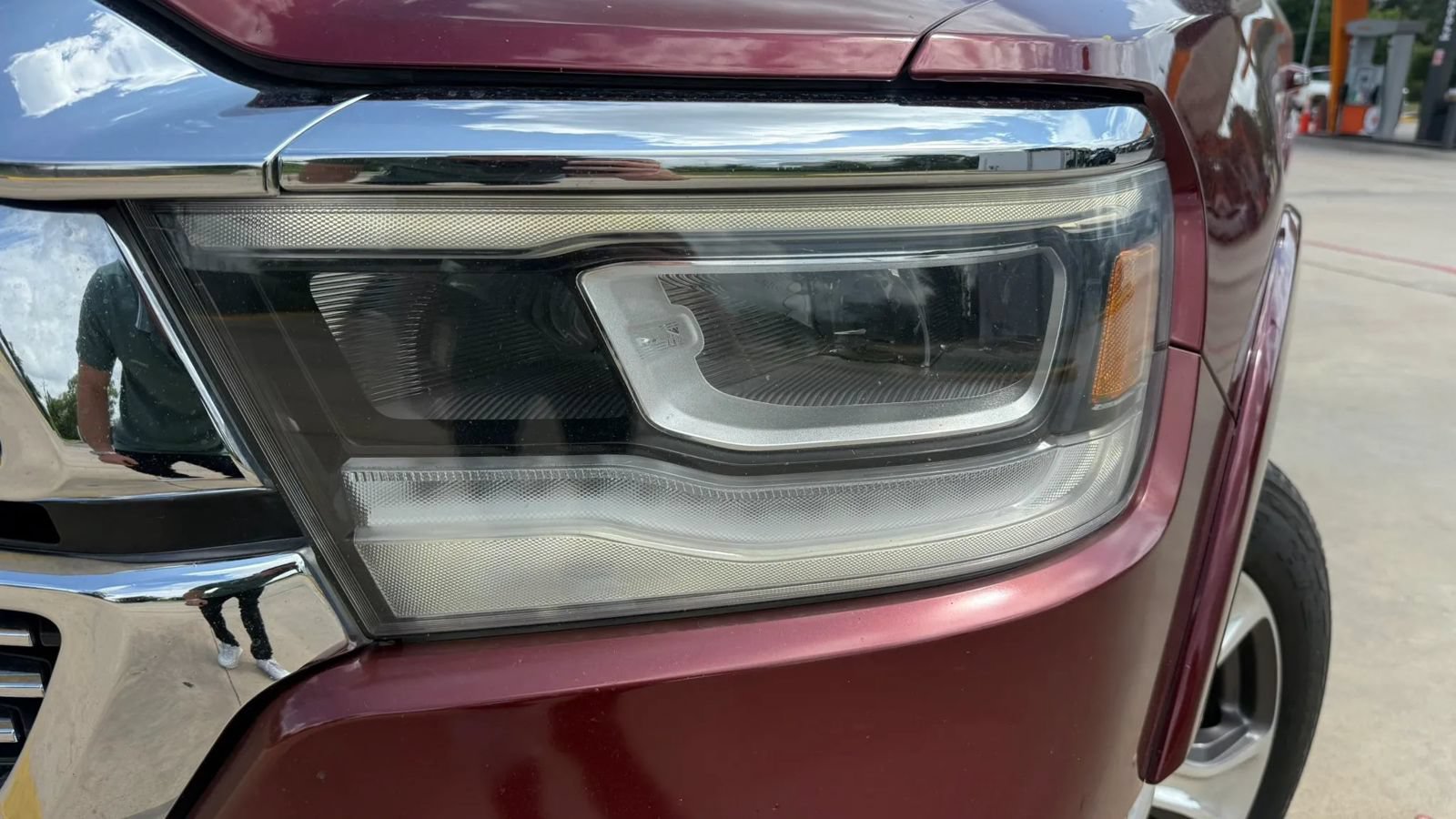 Used 2019 RAM 1500 Laramie RWD image 14