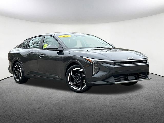 Used 2025 Kia K4 EX image 2