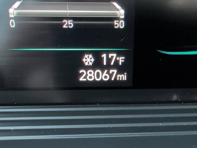 Certified 2023 Hyundai Venue SEL w/ Cargo Package image 6