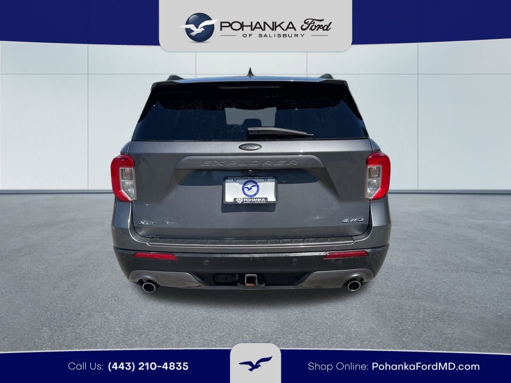 Certified 2022 Ford Explorer XLT w/ Equipment Group 202A image 6