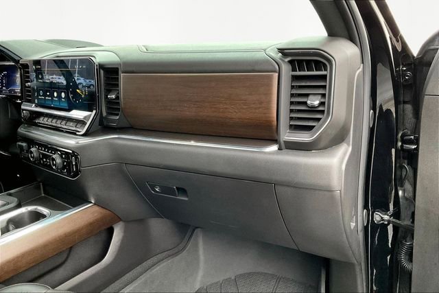 Used 2024 Chevrolet Silverado 1500 High Country w/ Technology Package image 18