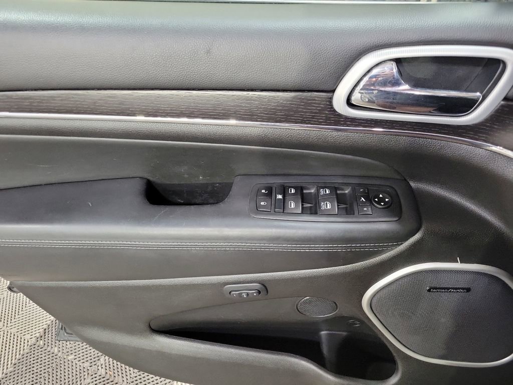 Used 2020 Jeep Grand Cherokee Summit w/ Platinum Series Group image 14