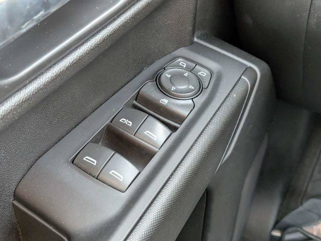 Used 2022 Chevrolet Silverado 1500 Custom w/ Safety Confidence Package RWD image 18