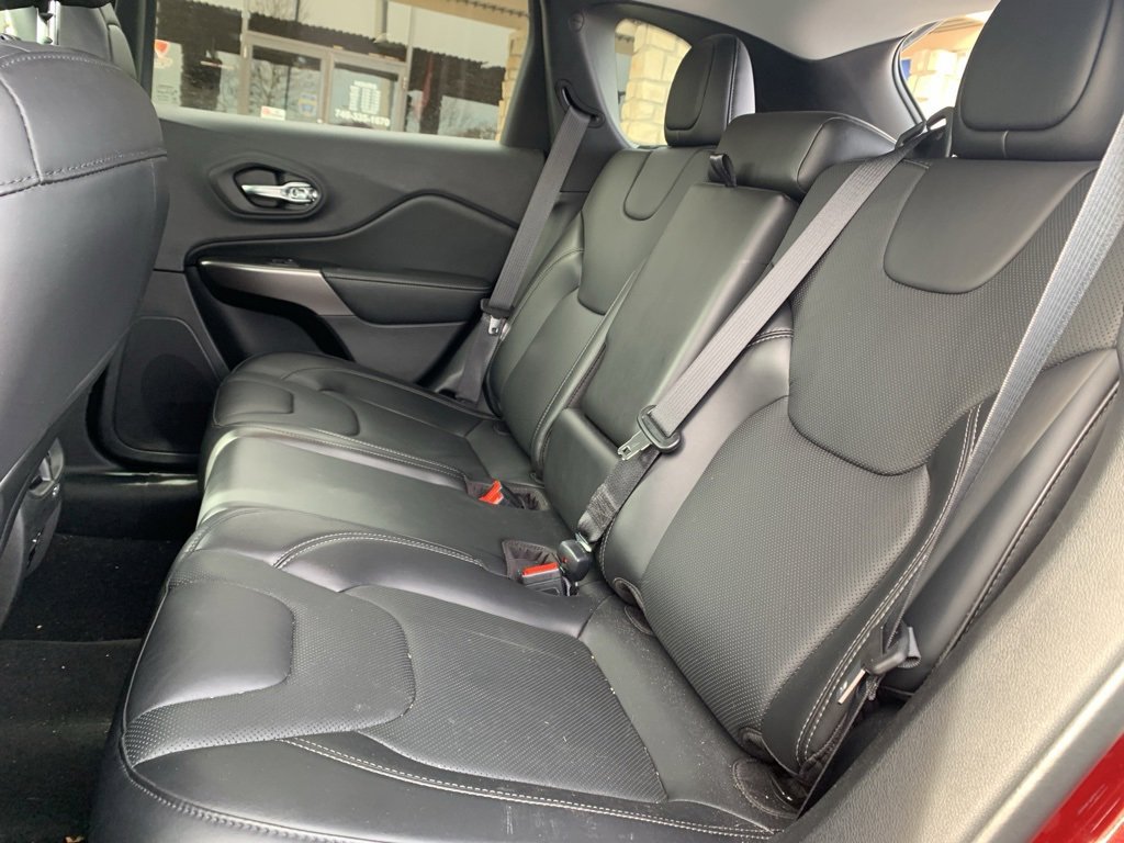 Used 2020 Jeep Cherokee Limited image 13