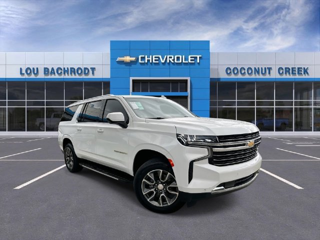 Used 2024 Chevrolet Suburban LT RWD image 1