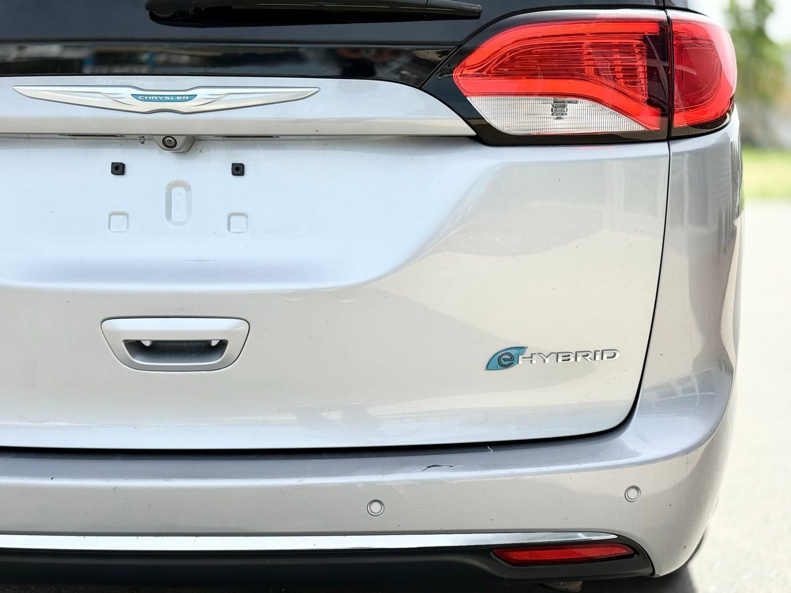 Used 2018 Chrysler Pacifica Touring Plus image 13
