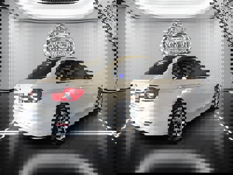 Used 2015 BMW 320i Sedan image 5