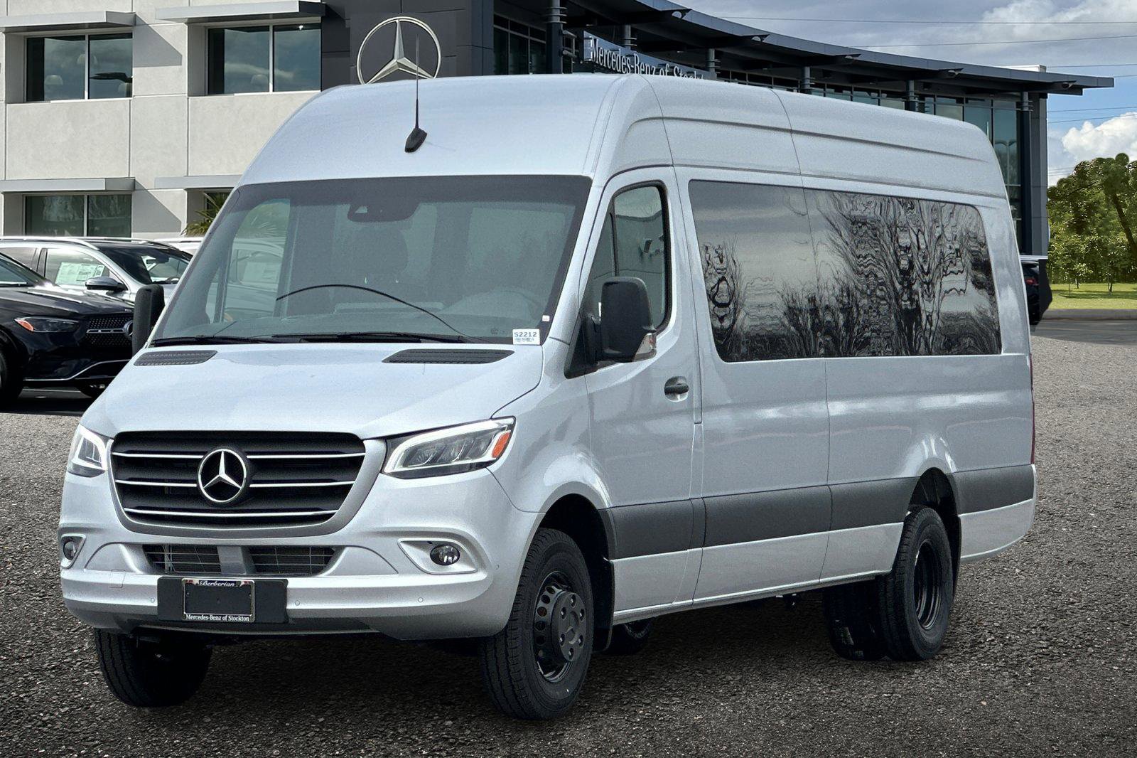 New 2024 Mercedes-Benz Sprinter 3500 image 8