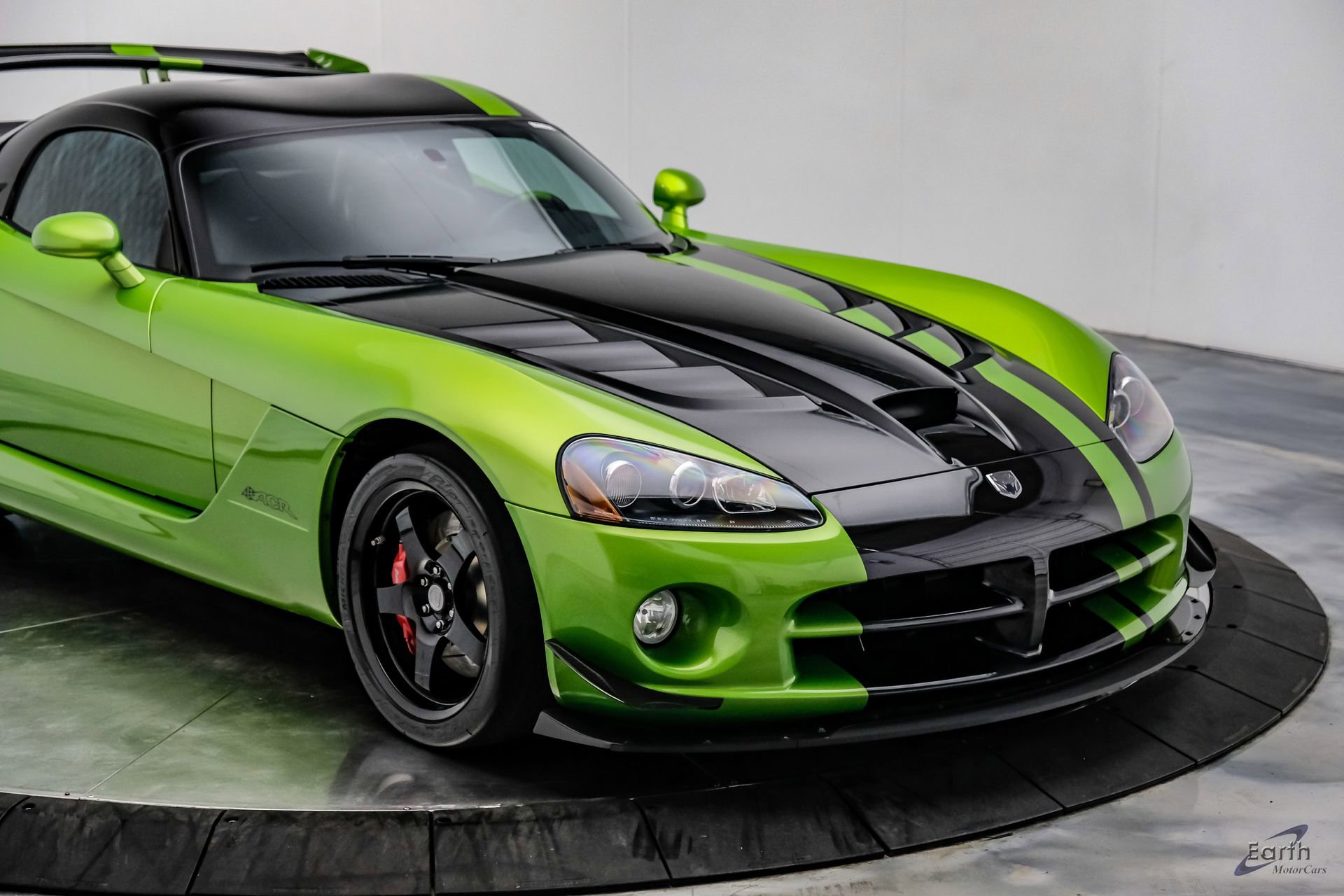 Used 2010 Dodge Viper ACR RWD image 32