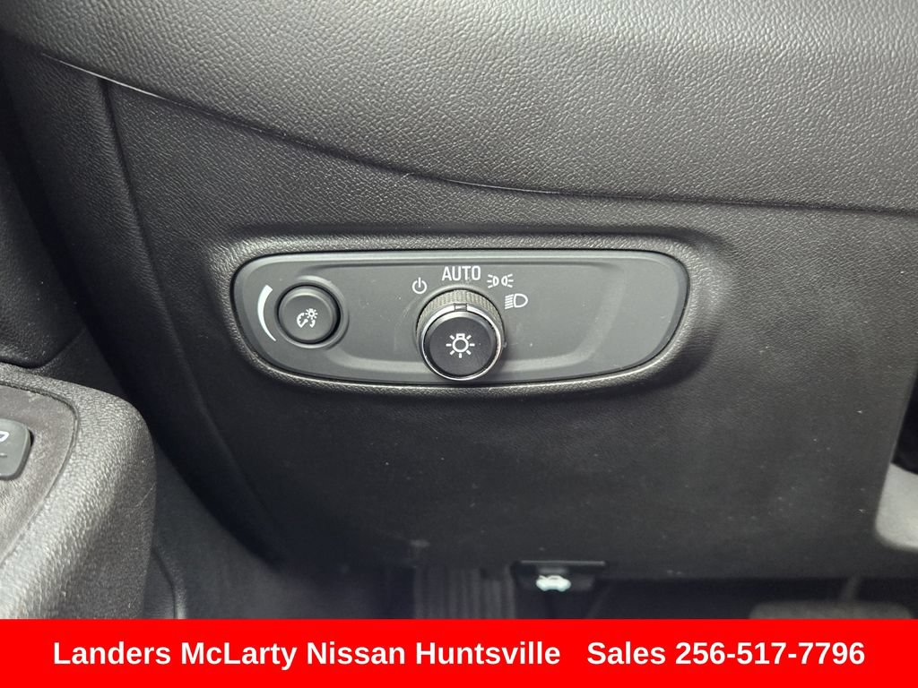 Used 2022 Chevrolet Equinox LS AWD/4WD image 26