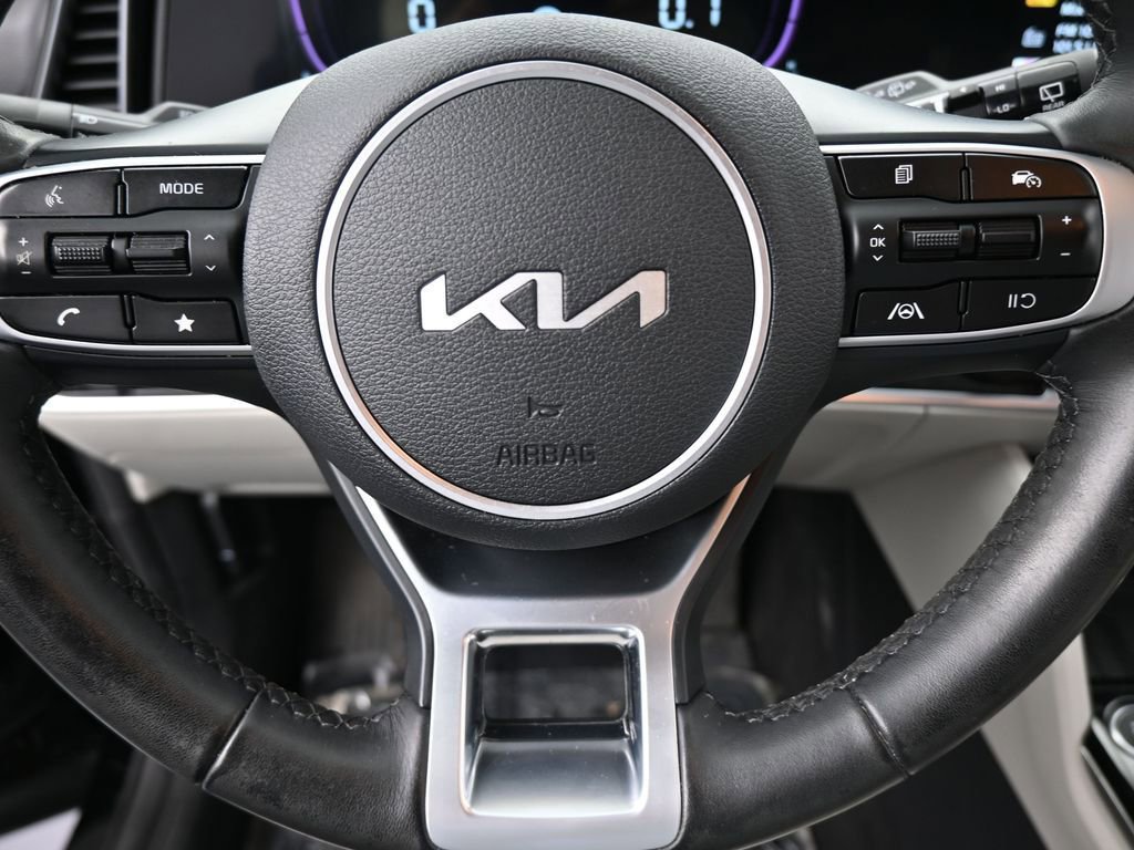 Used 2024 Kia Sportage EX image 31
