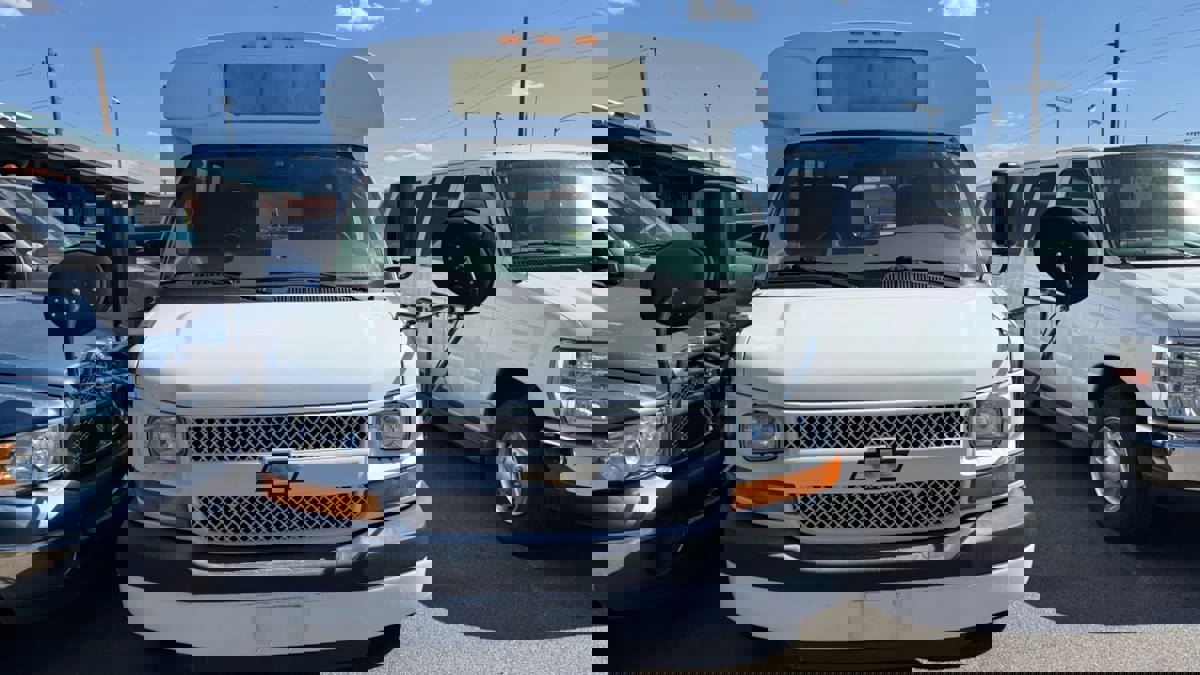 Used 2012 Chevrolet Express 3500 w/ School Bus Package image 2