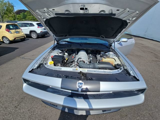 Used 2009 Dodge Challenger SRT8 w/ SRT Option Group II RWD image 32