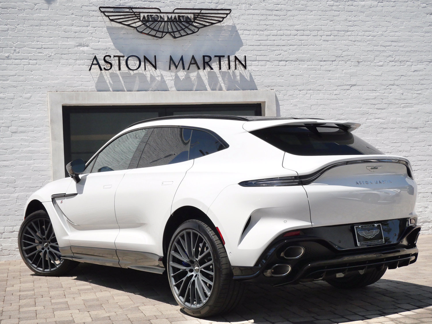 New 2026 Aston Martin DBX 707 AWD/4WD image 2