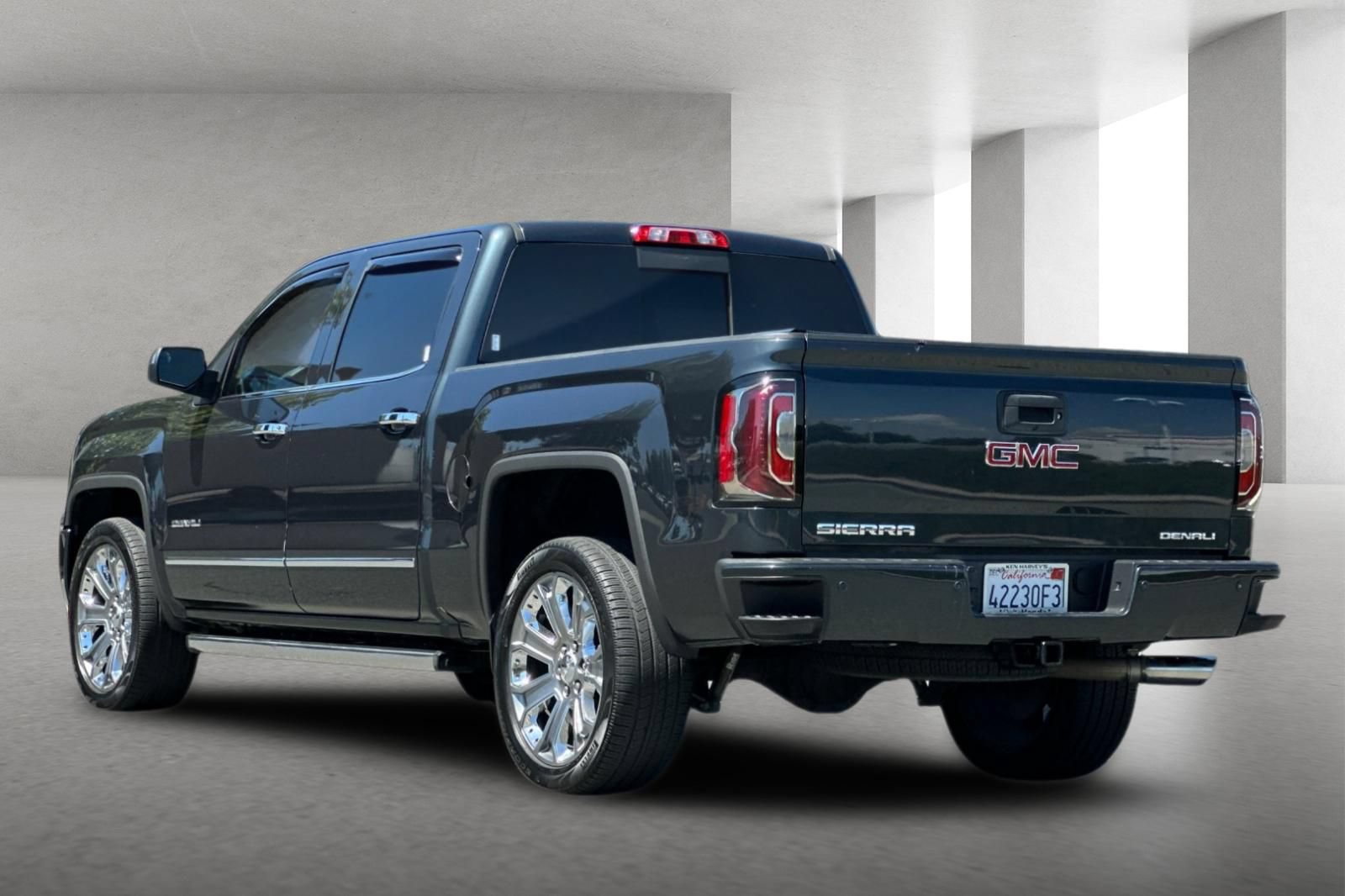 Used 2018 GMC Sierra 1500 Denali w/ Denali Ultimate Package AWD/4WD image 6