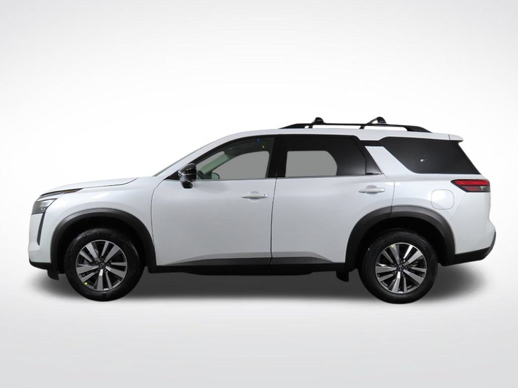 New 2026 Nissan Pathfinder SL w/ Cargo Package AWD/4WD image 2