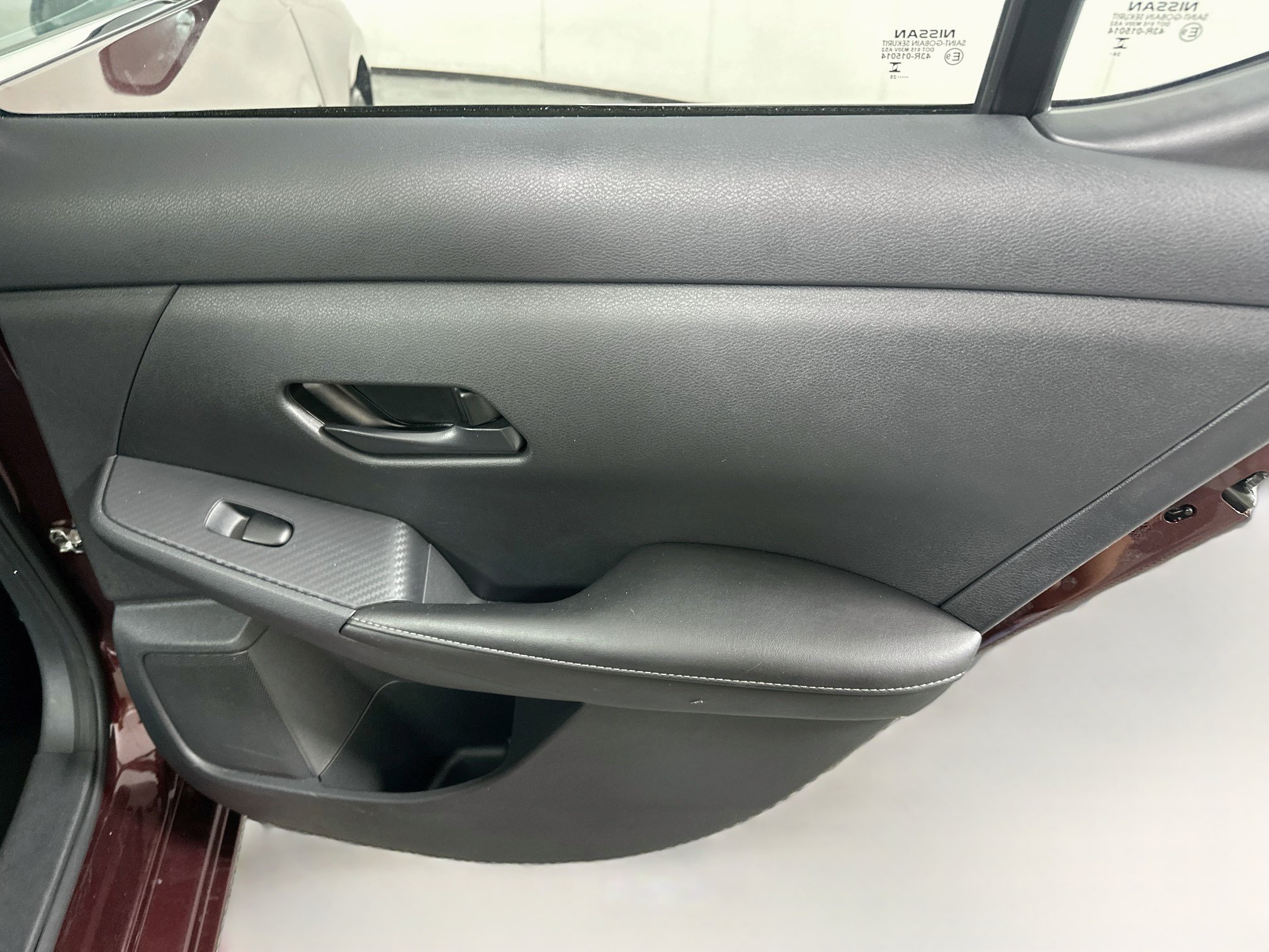 Used 2025 Nissan Sentra SV FWD image 28