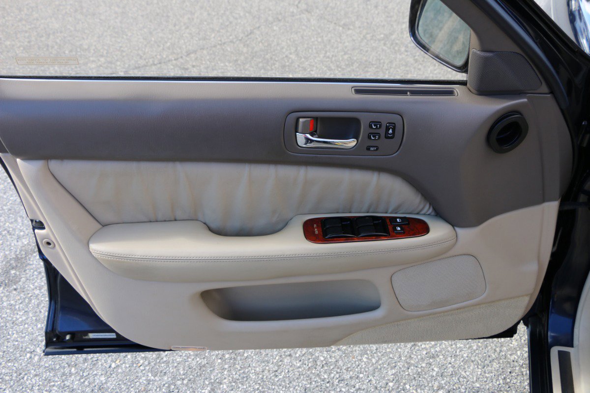 Used 1998 Lexus LS 400 image 15