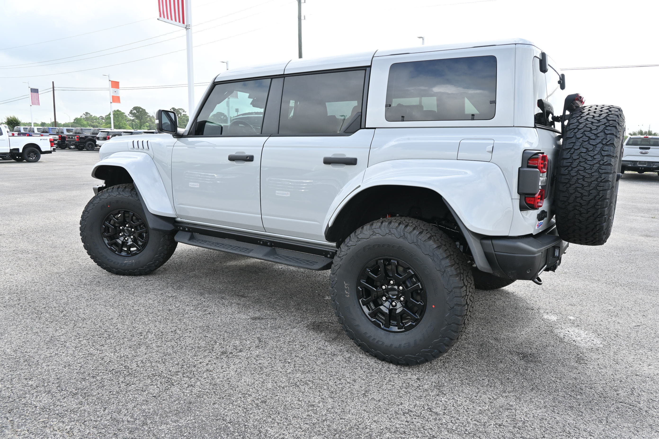New 2026 Ford Bronco Raptor AWD/4WD image 8