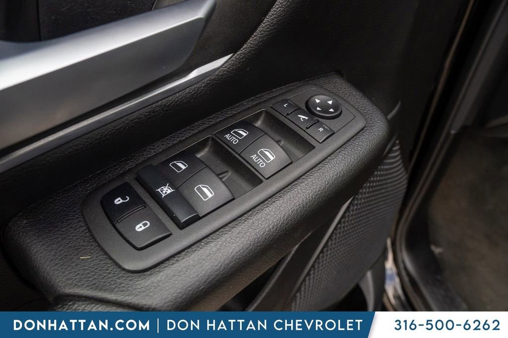 Used 2022 RAM 1500 Big Horn AWD/4WD image 16