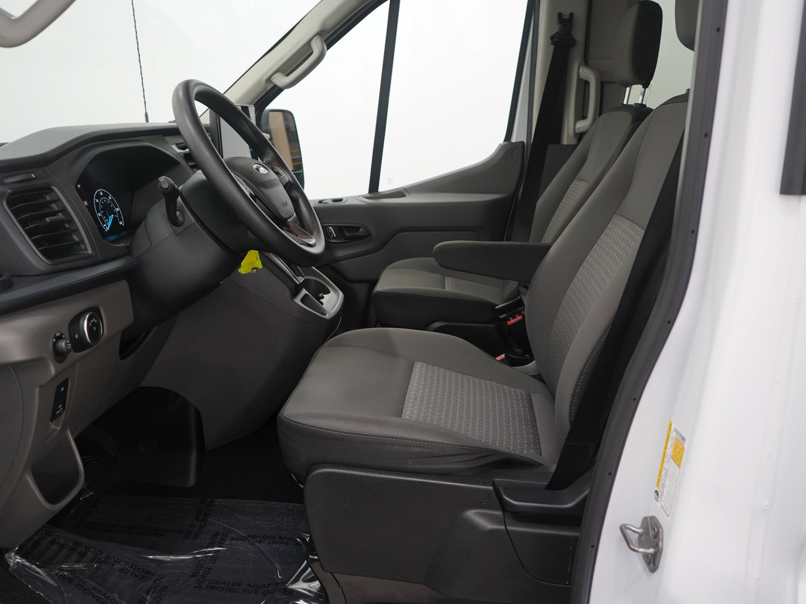Used 2024 Ford Transit 350 XLT image 21