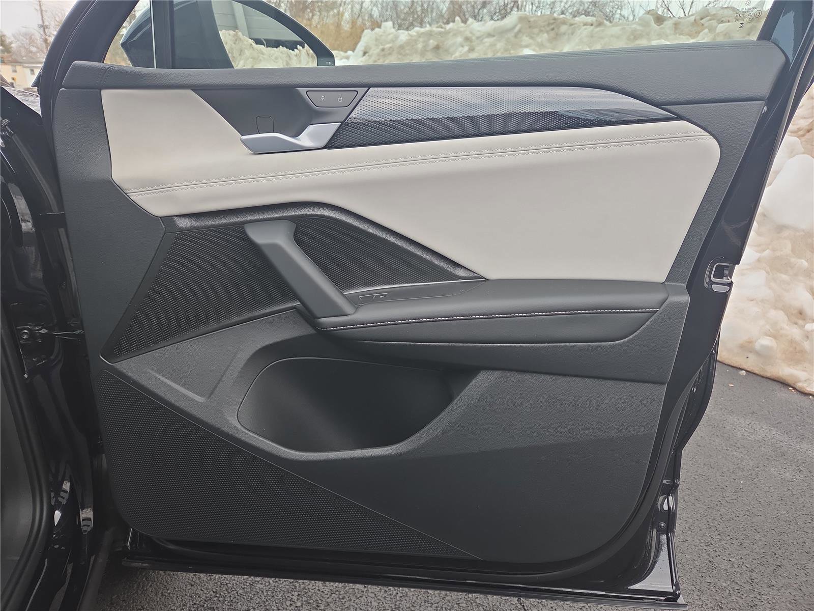 New 2026 Volkswagen Tiguan SE image 27