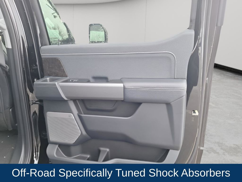 New 2026 Ford F350 Lariat w/ Black Appearance Package image 13
