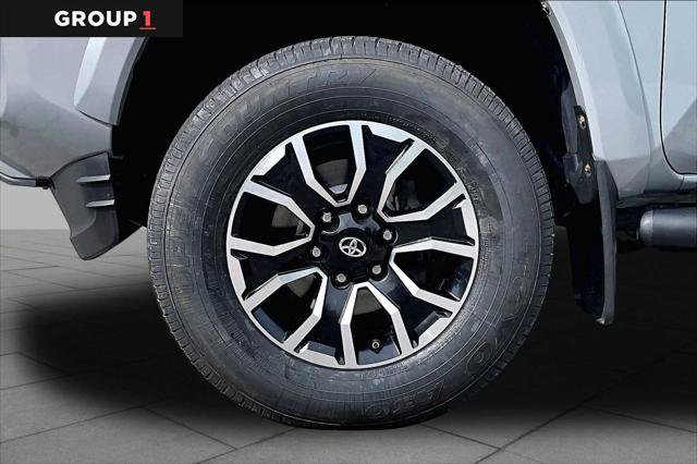 Certified 2020 Toyota Tacoma TRD Sport w/ Technology Package AWD/4WD image 11