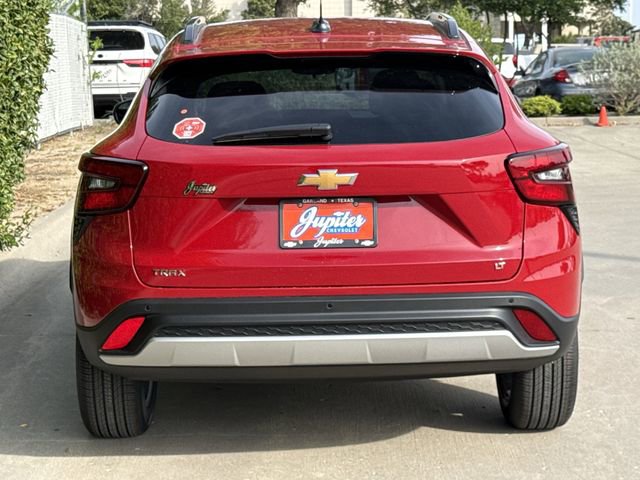 New 2026 Chevrolet Trax LT w/ Driver Confidence Package FWD image 5
