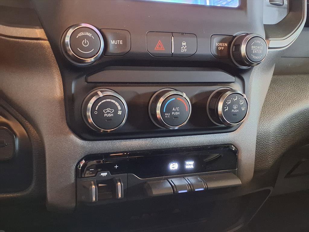 Used 2023 RAM 2500 Tradesman image 22