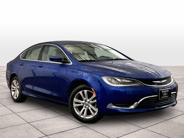 Used 2015 Chrysler 200 Limited FWD image 3