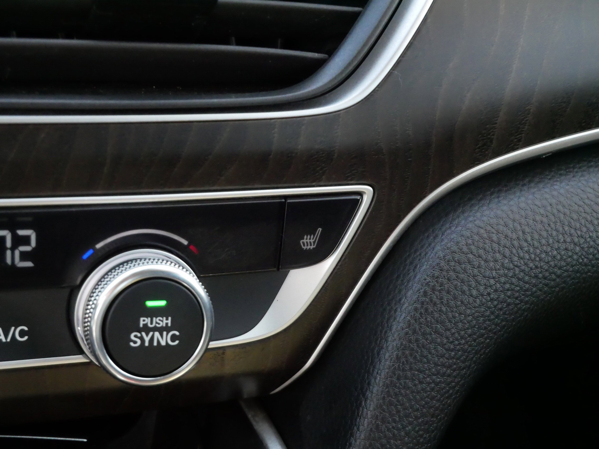 Used 2018 Honda Accord EX-L image 27