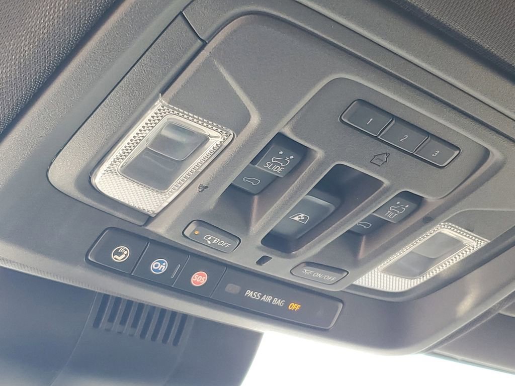 Used 2023 Chevrolet Silverado 1500 High Country w/ Technology Package image 21